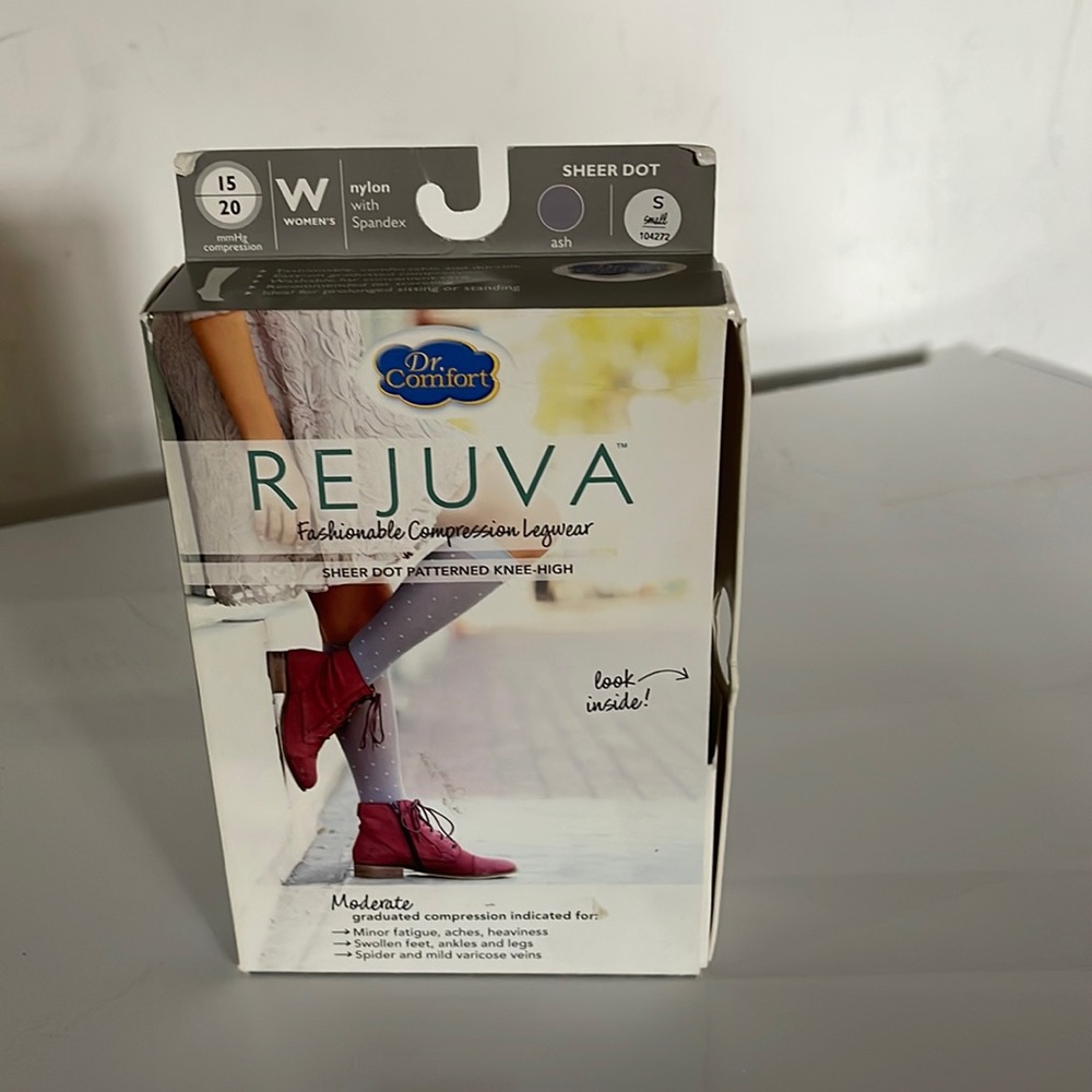 Rejuva 15-20mmHg sheer dot knee high compression stockings in ash grey small